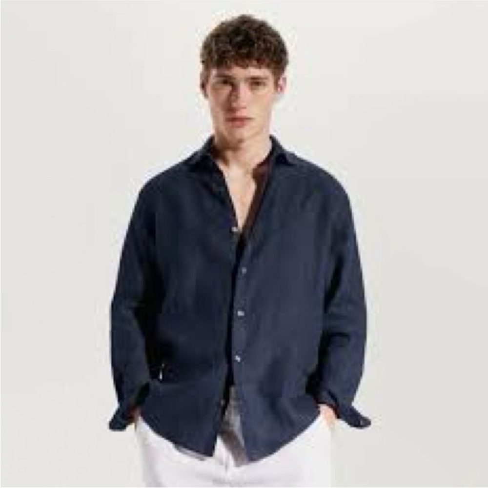 Banana Republic Shirt 100% Irish Linen Mens Size Medium Button Down in Blue